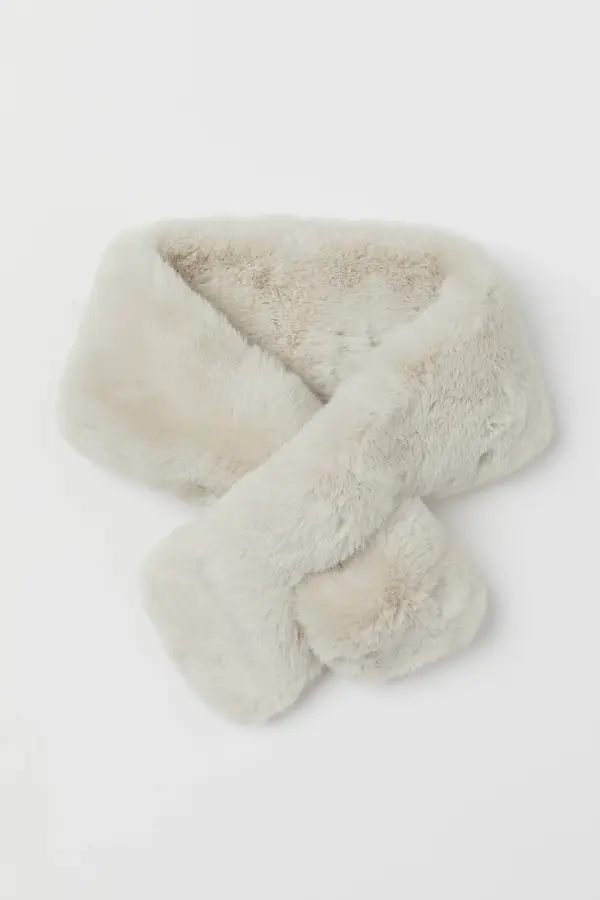 H&M faux fur scarf image 3
